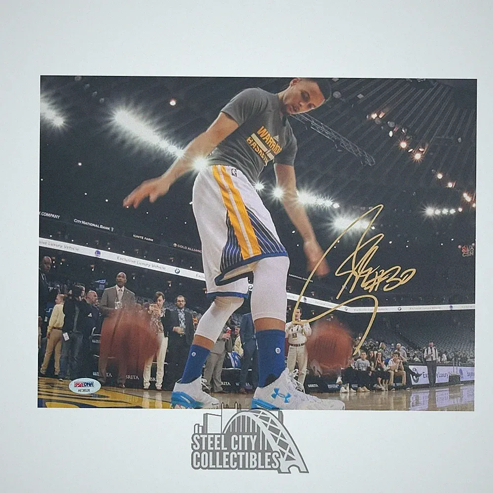 Stephen Curry Autographed Golden State 11x14 Photo - PSA/DNA (Gold Ink)
